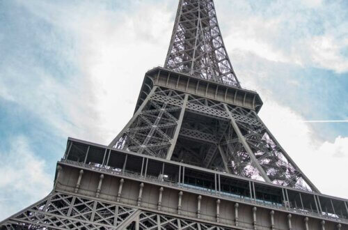 Torre Eiffel: começa a construção de um ícone